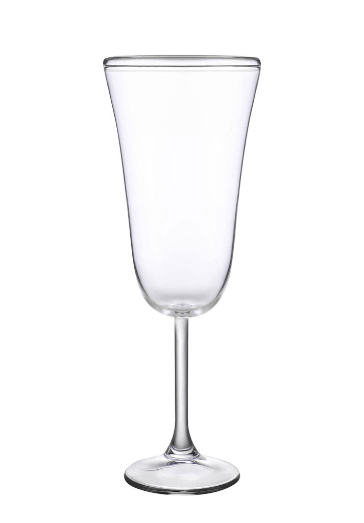 İnce uzun cam şarap kadehi ürün çekimi